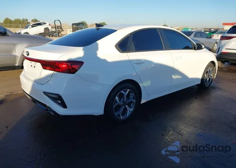 2021 Kia Forte Lxs из США, поврежденный, VIN 3KPF24AD6ME340165